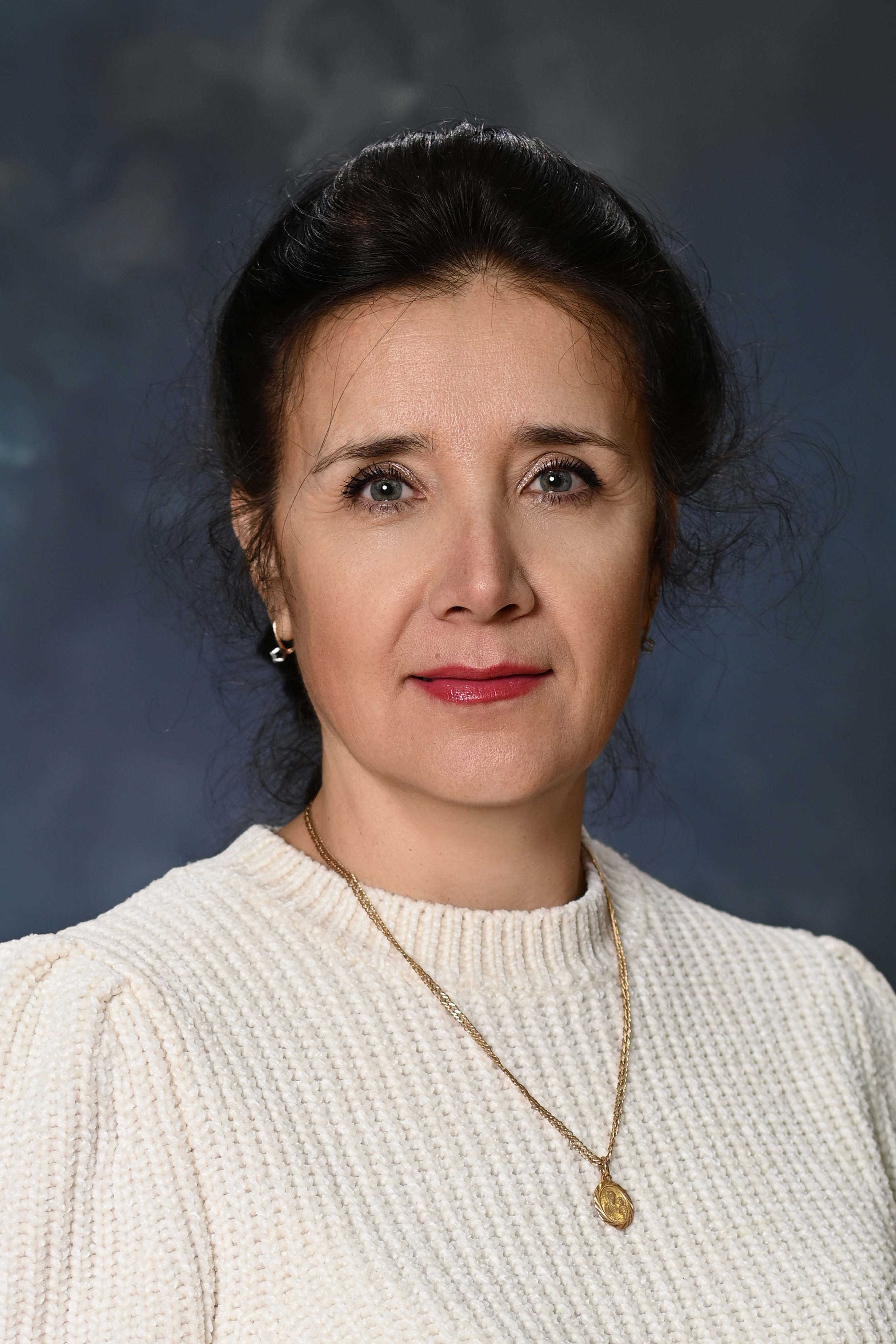 Ратушная Ирина Викторовна.