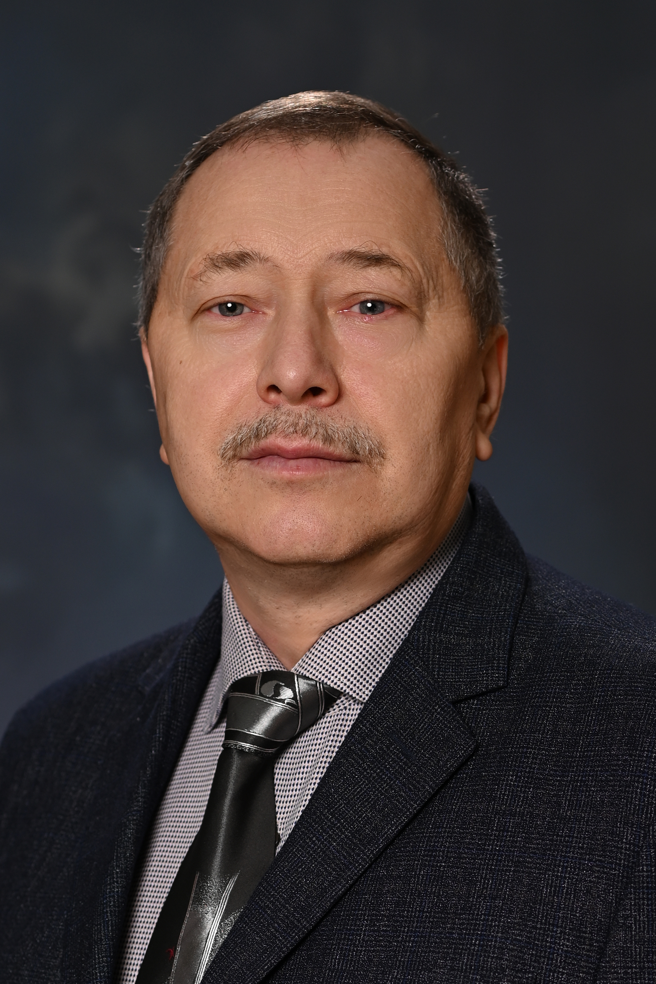 Романов Сергей Викторович.
